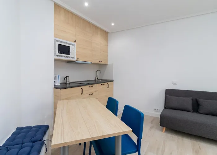 Con Encanto En Calle Pizarro